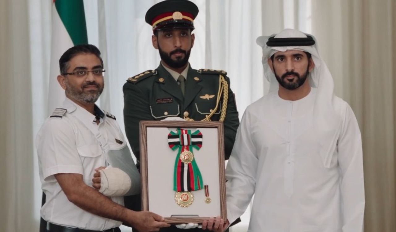 UAE-honours-flydubai-Captain-Smit-Machchhar-for-courage-during-in-flight-emergency